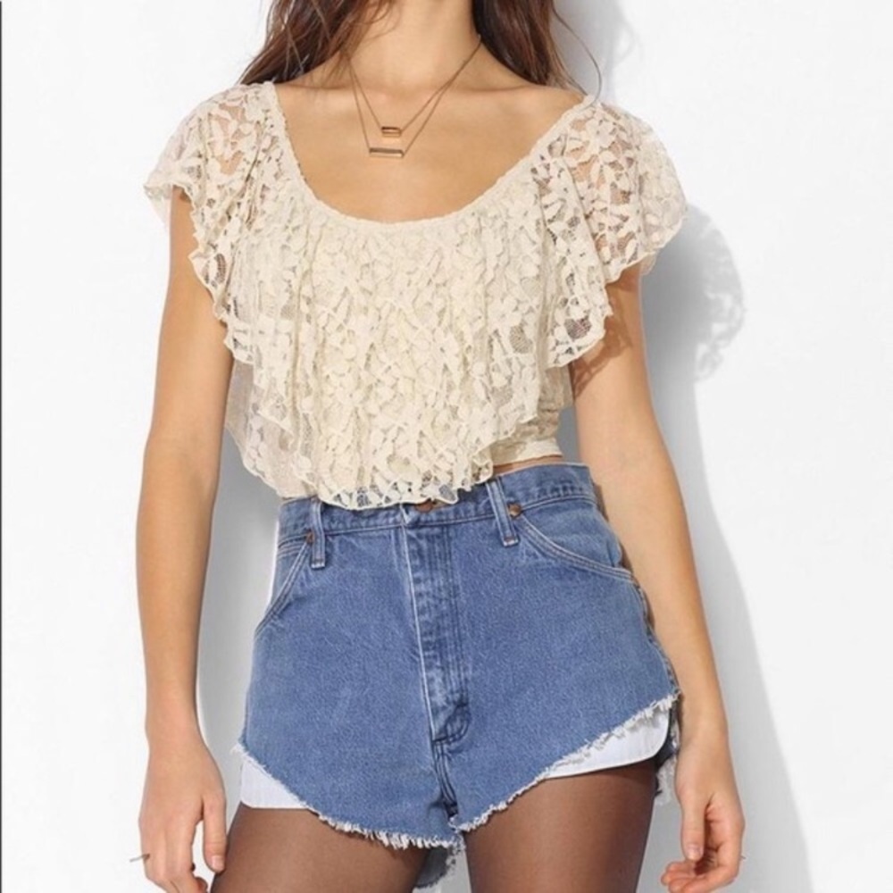 Kimchi Blue UO lace off the shoulder top